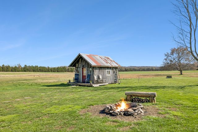 6690 Flat Creek Rd, Spring Hill, TN 37174