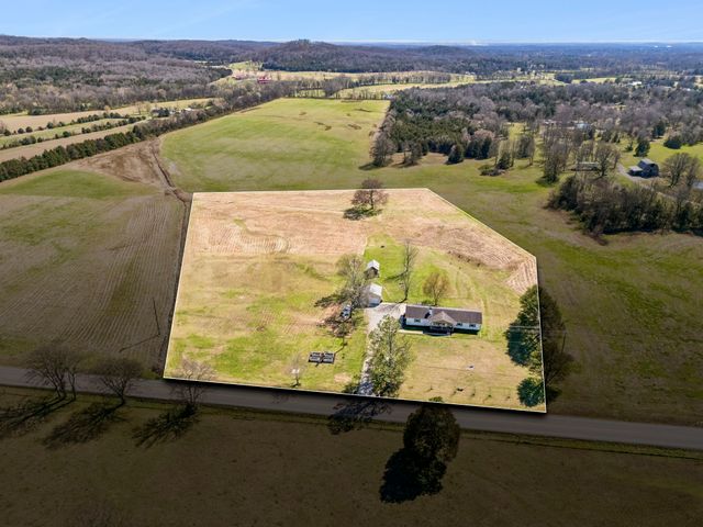 6690 Flat Creek Rd, Spring Hill, TN 37174