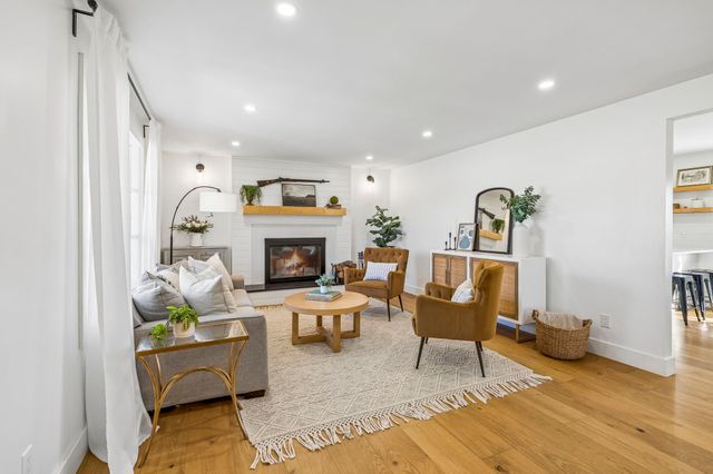 6690 Flat Creek Rd, Spring Hill, TN 37174