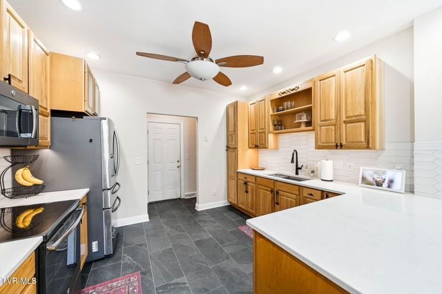 163 Dean Archer Road, Jonesborough, TN 37659