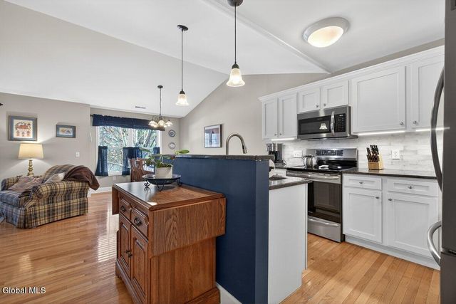 70 Knollwood Hollow, Milton, NY 12020