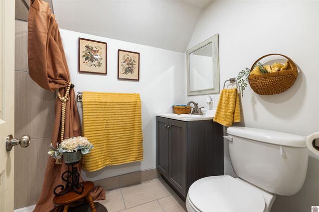 924 Hayes School Rd, Mayfield, KY 42066