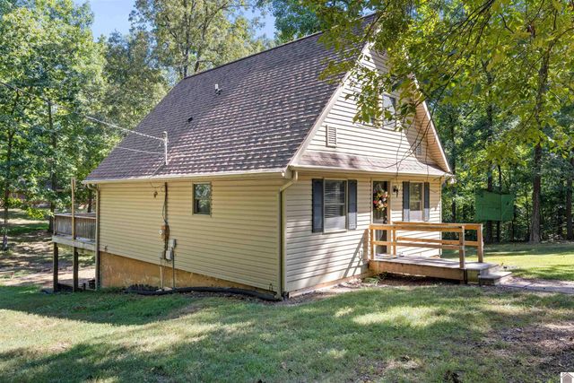 924 Hayes School Rd, Mayfield, KY 42066