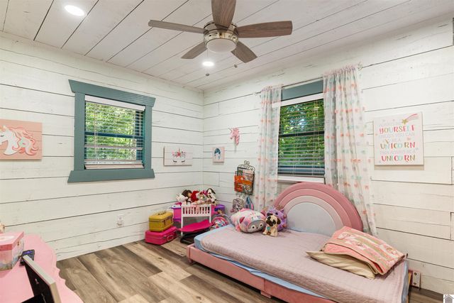 924 Hayes School Rd, Mayfield, KY 42066