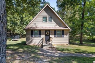 924 Hayes School Rd, Mayfield, KY 42066