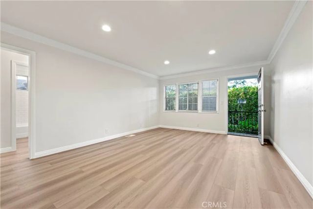 13573 Moorpark Street, Sherman Oaks, CA 91423