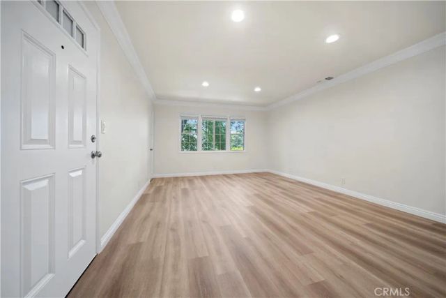 13573 Moorpark Street, Sherman Oaks, CA 91423