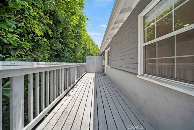 13573 Moorpark Street, Sherman Oaks, CA 91423