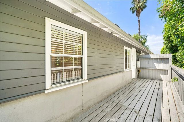 13573 Moorpark Street, Sherman Oaks, CA 91423