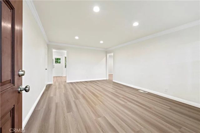 13573 Moorpark Street, Sherman Oaks, CA 91423