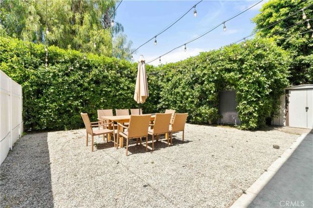 13573 Moorpark Street, Sherman Oaks, CA 91423