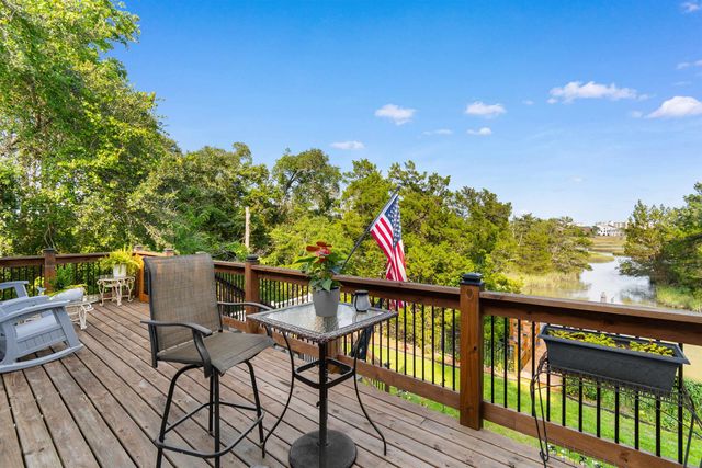 105 Midway Dr., Pawleys Island, SC 29585