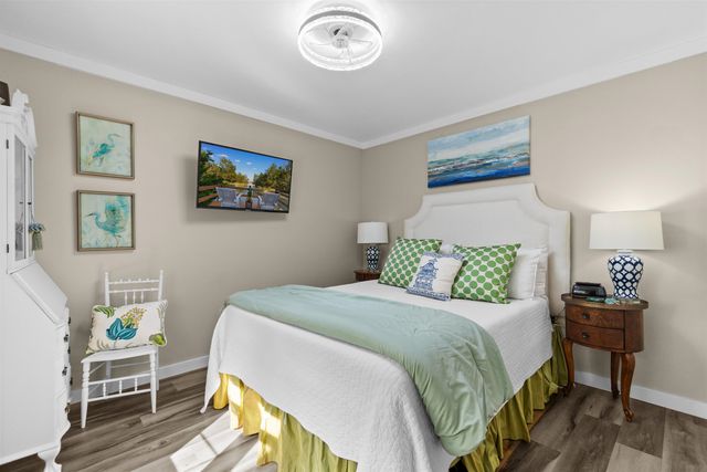 105 Midway Dr., Pawleys Island, SC 29585
