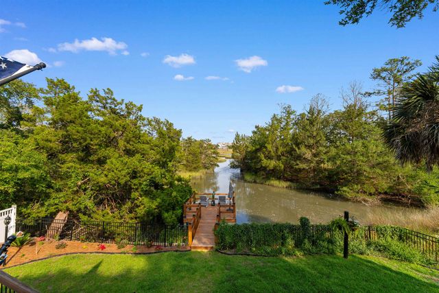 105 Midway Dr., Pawleys Island, SC 29585