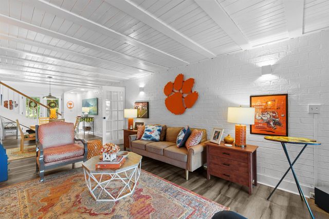 105 Midway Dr., Pawleys Island, SC 29585