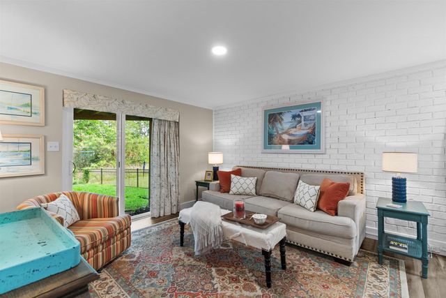 105 Midway Dr., Pawleys Island, SC 29585