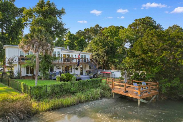 105 Midway Dr., Pawleys Island, SC 29585