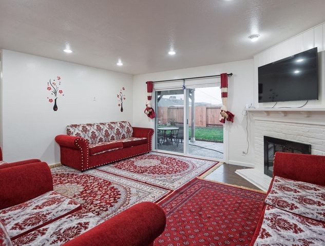 3727 Lankershim Way, North Highlands, CA 95660