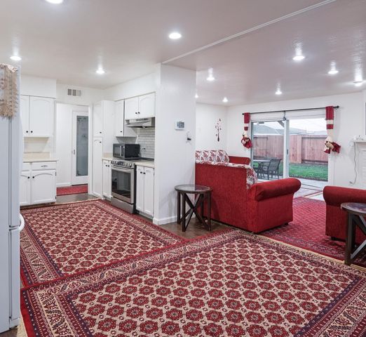 3727 Lankershim Way, North Highlands, CA 95660