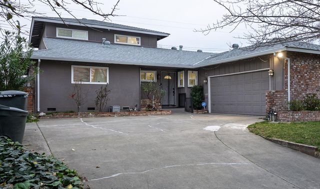 3727 Lankershim Way, North Highlands, CA 95660