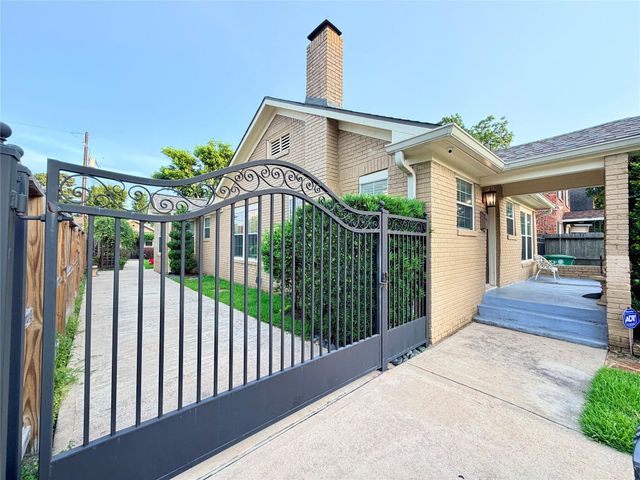 8234 Bonner Drive, Houston, TX 77017