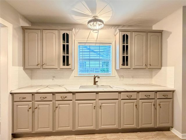 8234 Bonner Drive, Houston, TX 77017