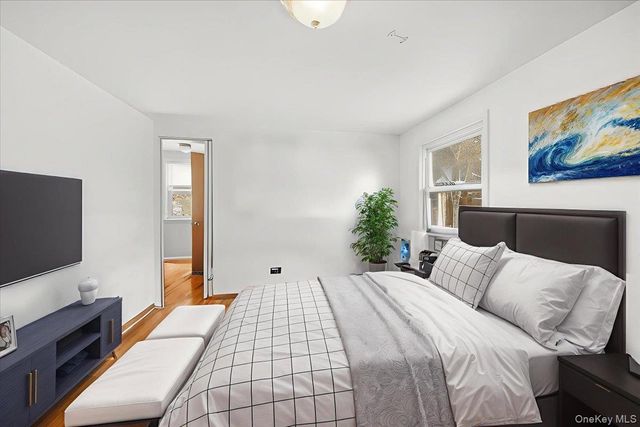 16 Primrose Street, Katonah, NY 10536