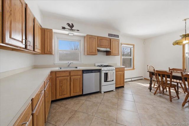 16 Primrose Street, Katonah, NY 10536