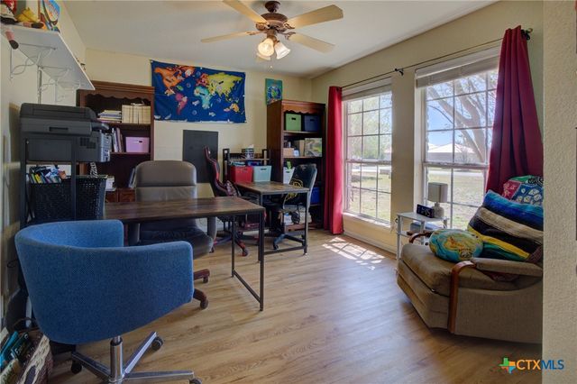 940 Cordova Loop, Seguin, TX 78155