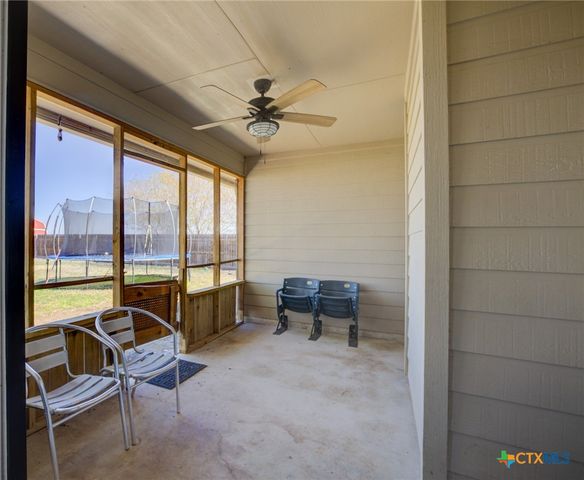 940 Cordova Loop, Seguin, TX 78155