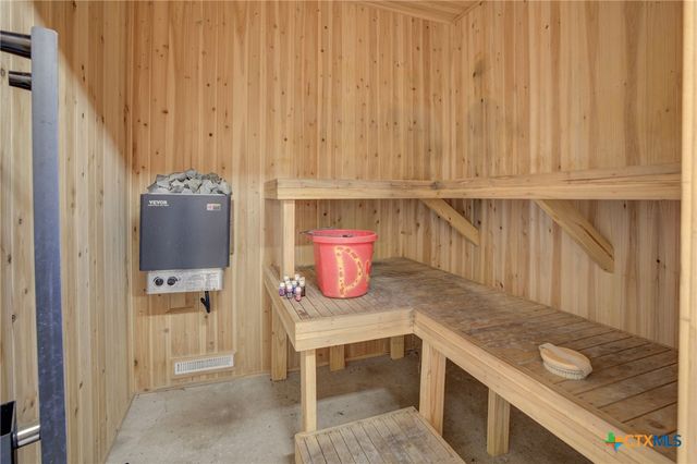 940 Cordova Loop, Seguin, TX 78155