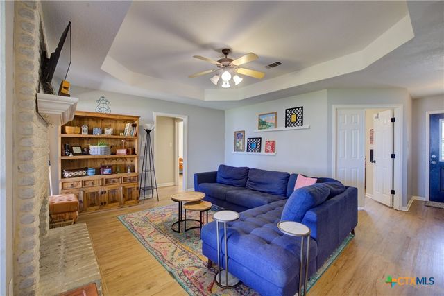 940 Cordova Loop, Seguin, TX 78155