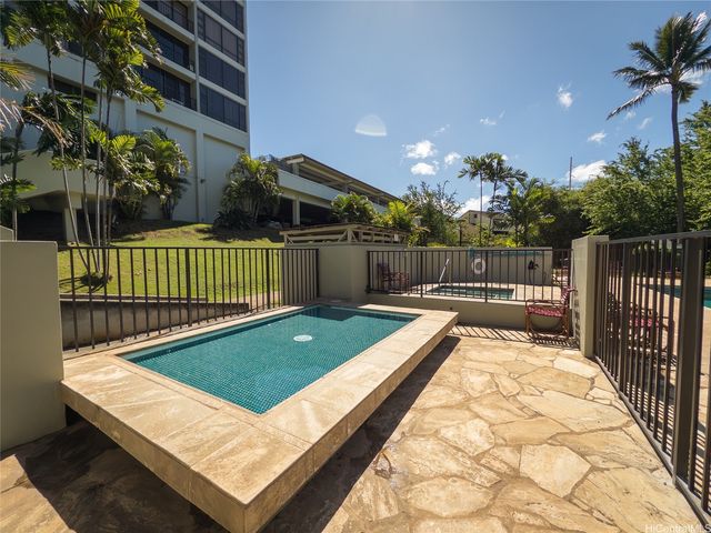 98-402 Koauka Loop 2409, Aiea, HI 96701