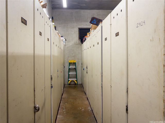 98-402 Koauka Loop 2409, Aiea, HI 96701