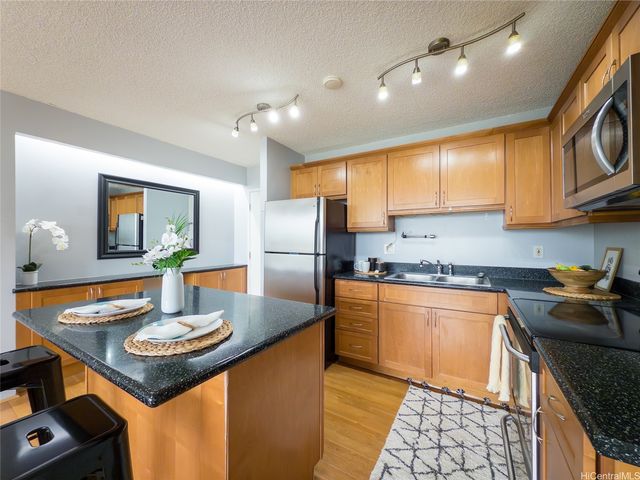 98-402 Koauka Loop 2409, Aiea, HI 96701