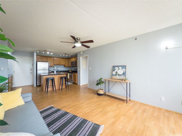 98-402 Koauka Loop 2409, Aiea, HI 96701