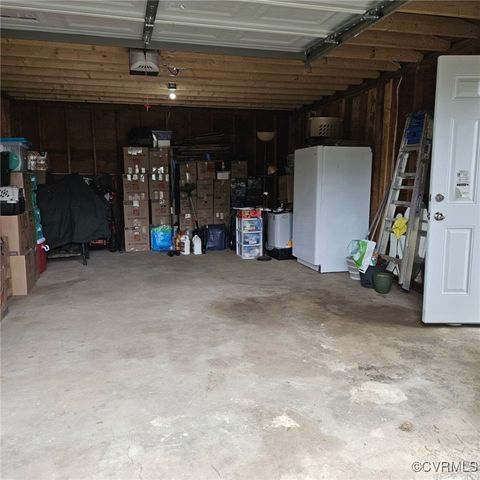 904 Wilcox St, Petersburg, VA 23803
