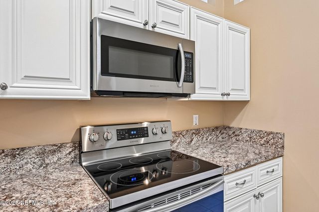 1667 BLACKHAWK Court, Fleming Island, FL 32003