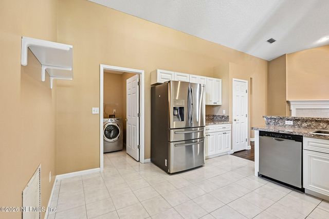 1667 BLACKHAWK Court, Fleming Island, FL 32003