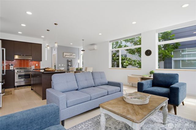 1516 NW 61st Street, Seattle, WA 98107