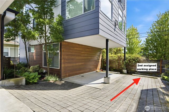 1516 NW 61st Street, Seattle, WA 98107