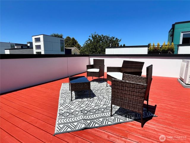 1516 NW 61st Street, Seattle, WA 98107