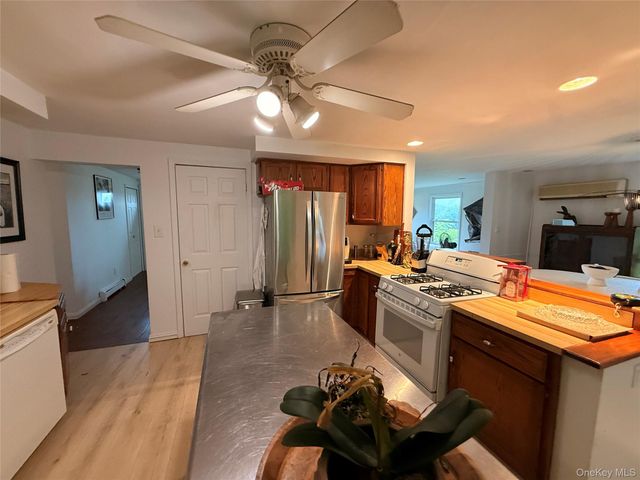 690 Route 311, Patterson, NY 12563