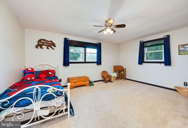 635 FURNACE RD, Wernersville, PA 19565