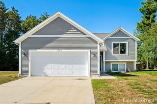 1893 Pineridge Drive, Hastings, MI 49058