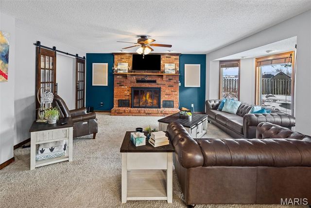 22 Waterford Lane, Glen Carbon, IL 62034