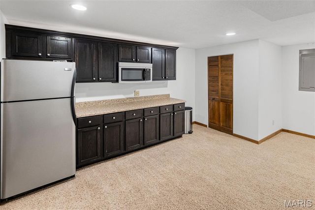 22 Waterford Lane, Glen Carbon, IL 62034