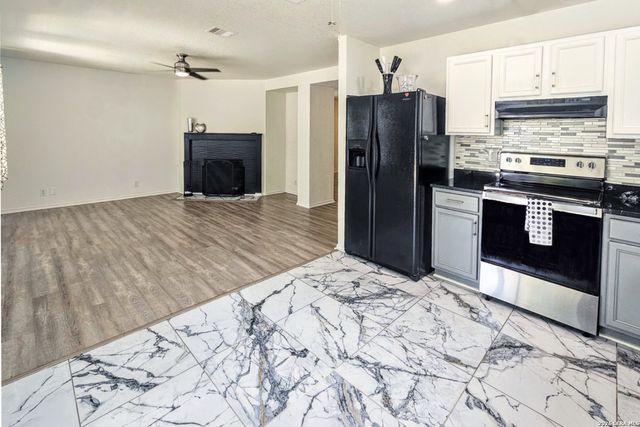 5410 Spring Day, San Antonio, TX 78247