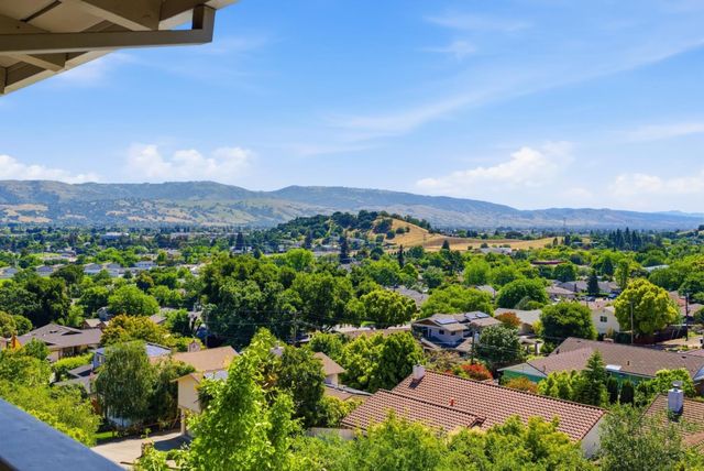 545 Bonnie View Court, Morgan Hill, CA 95037