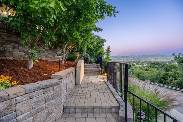 545 Bonnie View Court, Morgan Hill, CA 95037